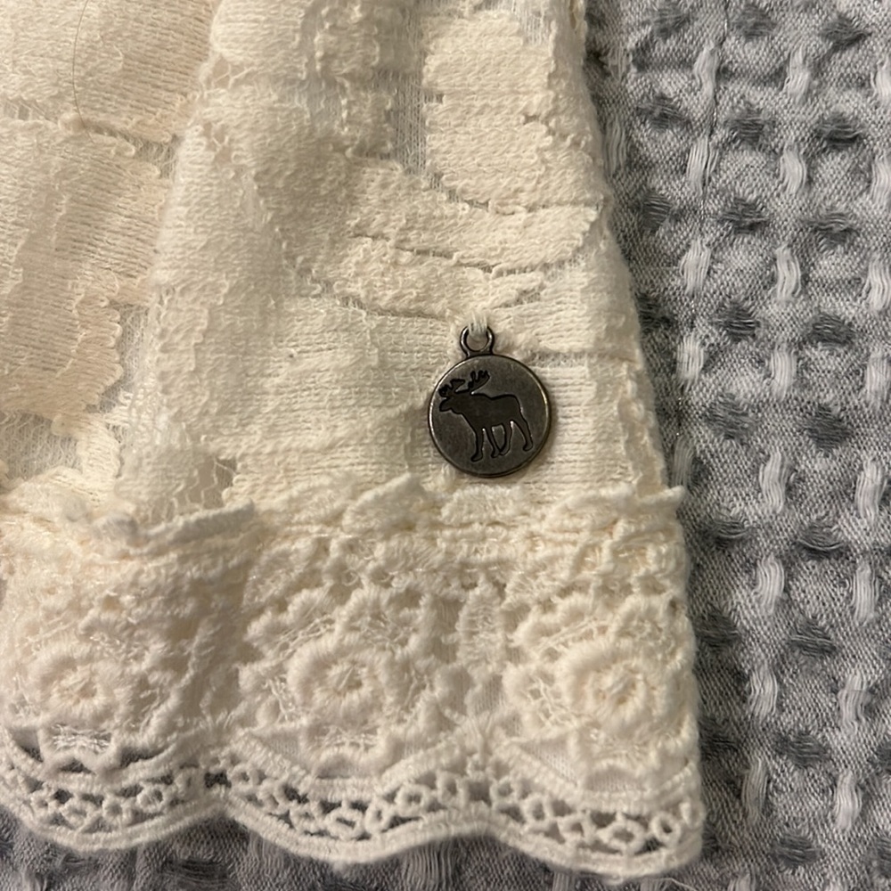 So Cute ABERCROMBIE KIDS Girls Top - Picture 8 of 13